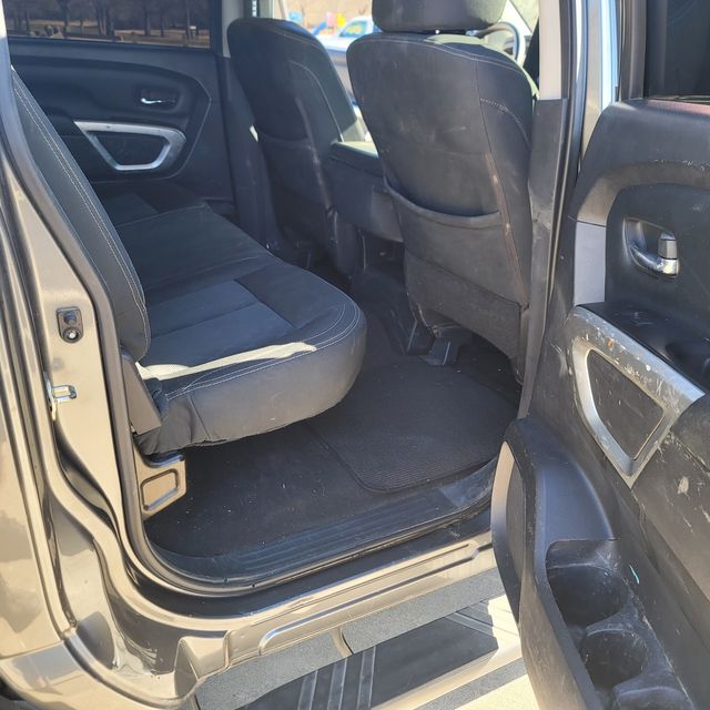 2017 Nissan Titan XD SV | Arlington, TX | Tray Rogers dba Southwest Collision Center 2017 Nissan Titan XD SV | Arlington, TX | Tray Rogers dba Southwest Collision Center