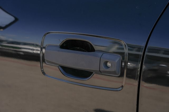 2017 Nissan Titan XD S RWD / RARE REGULAR CAB LONG BED / DIESEL | Austin, TX | Rocky Mountain Truck Stop Austin 2017 Nissan Titan XD S RWD / RARE REGULAR CAB LONG BED / DIESEL | Austin, TX | Rocky Mountain Truck Stop Austin