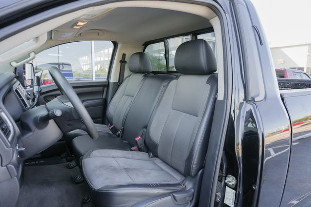 2017 Nissan Titan XD S RWD / RARE REGULAR CAB LONG BED / DIESEL | Austin, TX | Rocky Mountain Truck Stop Austin 2017 Nissan Titan XD S RWD / RARE REGULAR CAB LONG BED / DIESEL | Austin, TX | Rocky Mountain Truck Stop Austin