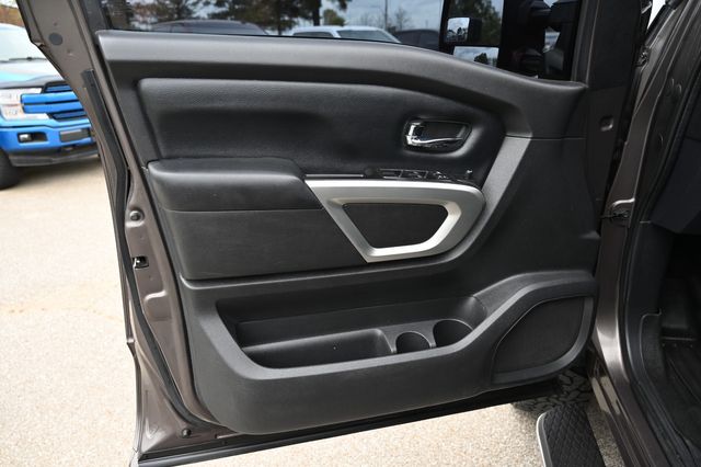 2017 Nissan Titan XD SV