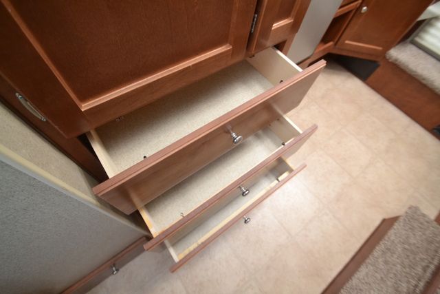 2017 Northwood Arctic Fox 1140