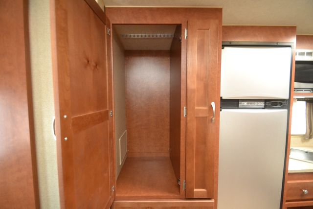 2017 Northwood Arctic Fox 1140