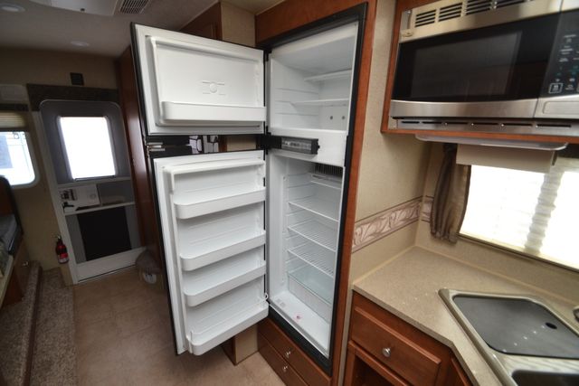 2017 Northwood Arctic Fox 1140