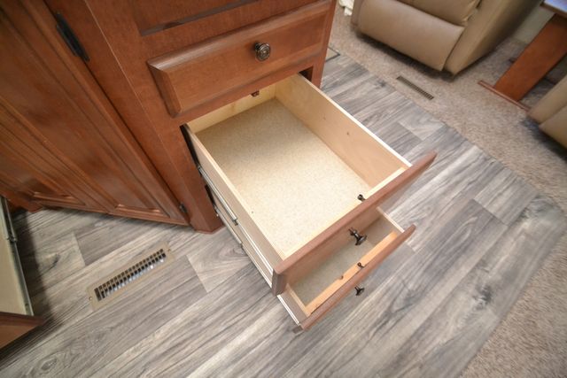 2017 Northwood Arctic Fox 29-5T