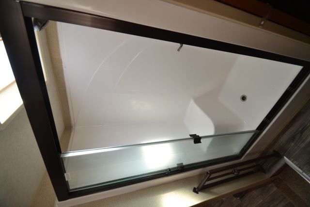 2017 Northwood Arctic Fox 29-5T