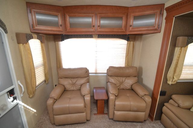 2017 Northwood Arctic Fox 29-5T