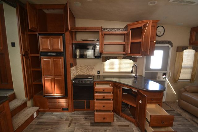 2017 Northwood Arctic Fox 29-5T