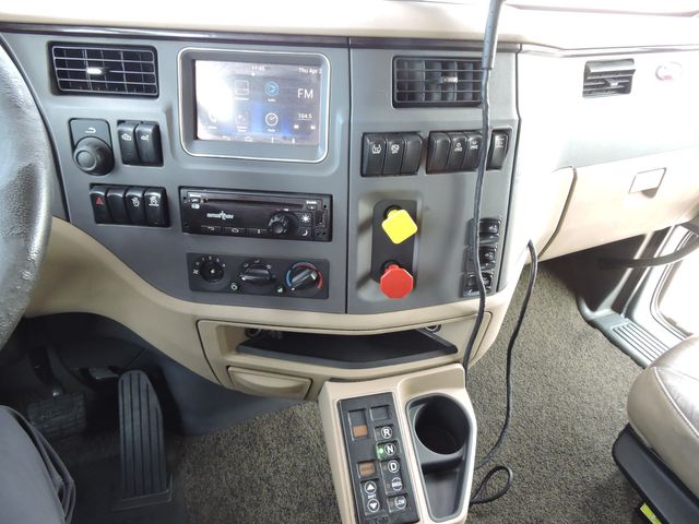 2017 Peterbilt 587 Sleeper