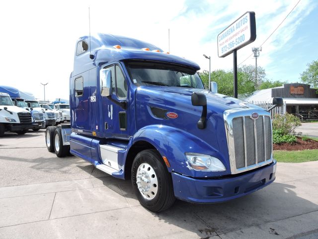 2017 Peterbilt 587 Sleeper