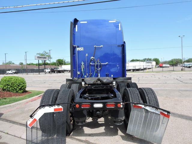 2017 Peterbilt 587 Sleeper
