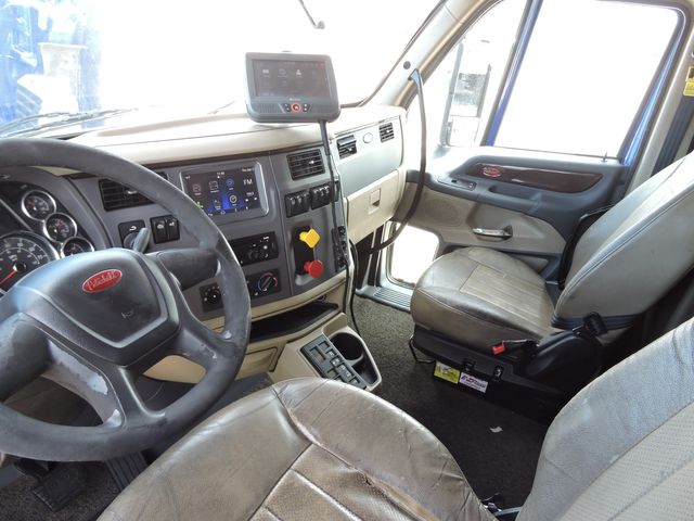 2017 Peterbilt 587 Sleeper