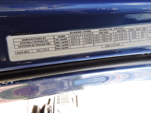 2017 Peterbilt 587 Sleeper