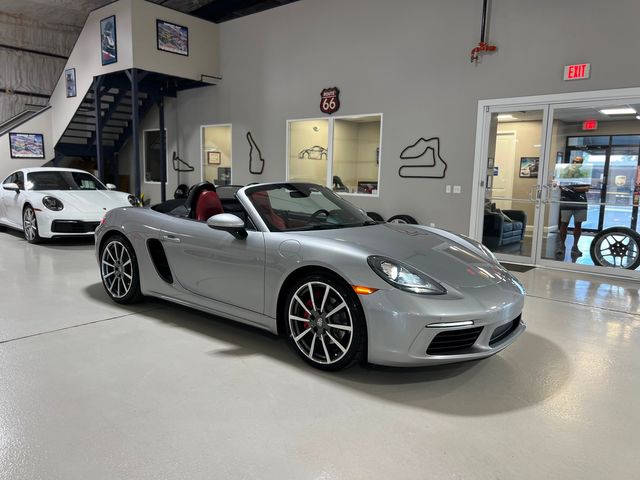 2017 Porsche 718 Boxster S | Longwood, FL | Millenia Motors 2017 Porsche 718 Boxster S | Longwood, FL | Millenia Motors