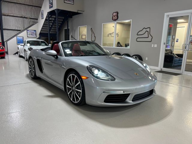 2017 Porsche 718 Boxster S | Longwood, FL | Millenia Motors 2017 Porsche 718 Boxster S | Longwood, FL | Millenia Motors