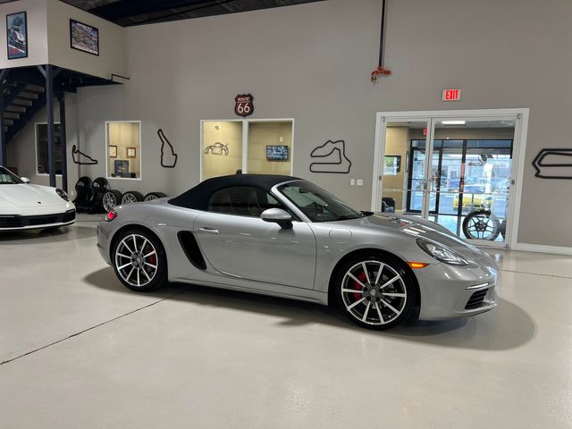 2017 Porsche 718 Boxster S | Longwood, FL | Millenia Motors 2017 Porsche 718 Boxster S | Longwood, FL | Millenia Motors