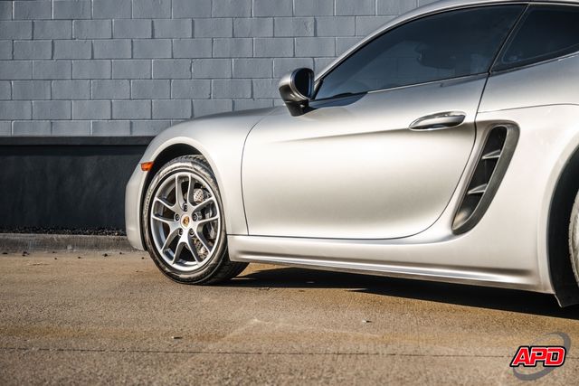 2017 Porsche 718 Cayman 2017 Porsche 718 Cayman