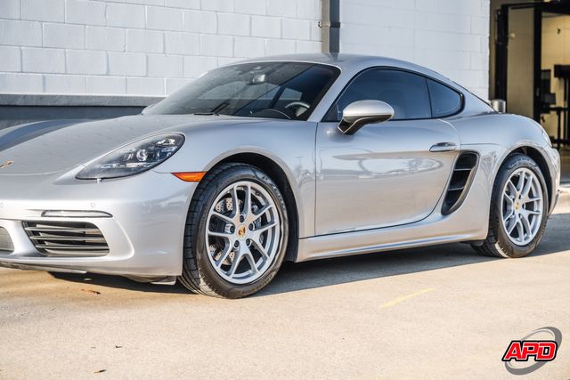 2017 Porsche 718 Cayman 2017 Porsche 718 Cayman