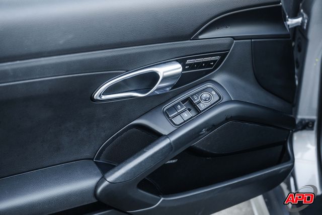 2017 Porsche 718 Cayman 