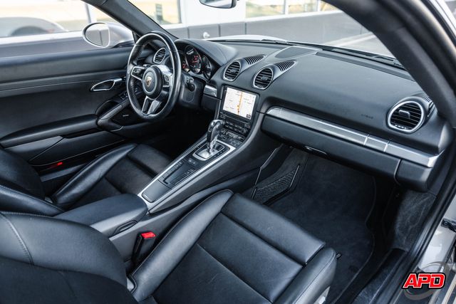 2017 Porsche 718 Cayman 2017 Porsche 718 Cayman