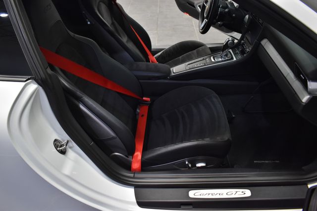 2017 Porsche 911 Carrera GTS