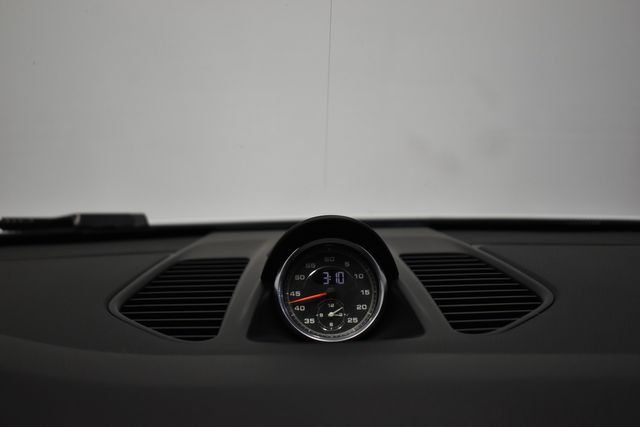 2017 Porsche 911 Carrera GTS