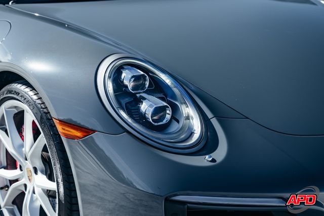 2017 Porsche 911 Carrera