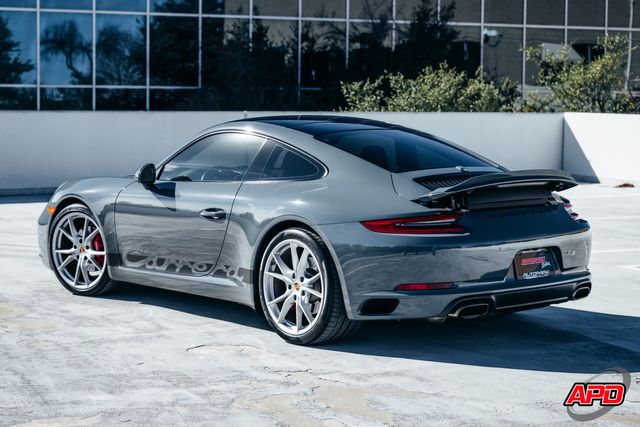 2017 Porsche 911 Carrera 2017 Porsche 911 Carrera
