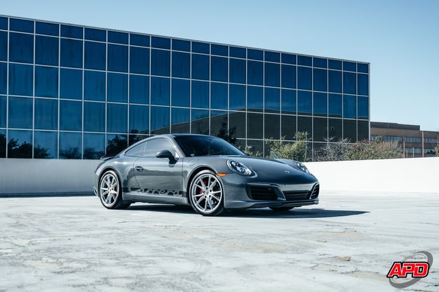2017 Porsche 911 Carrera