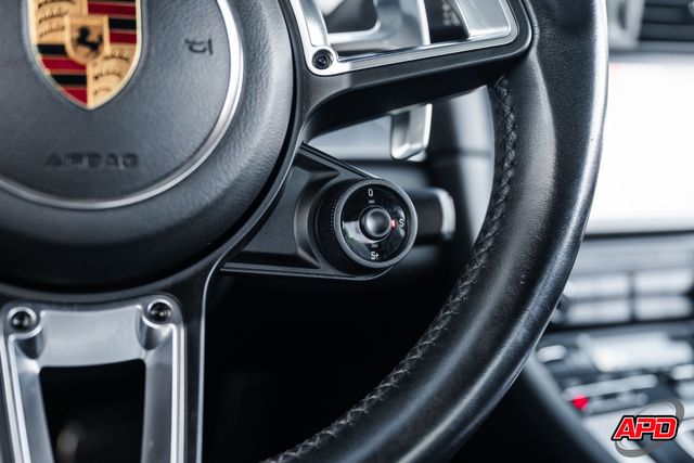 2017 Porsche 911 Carrera