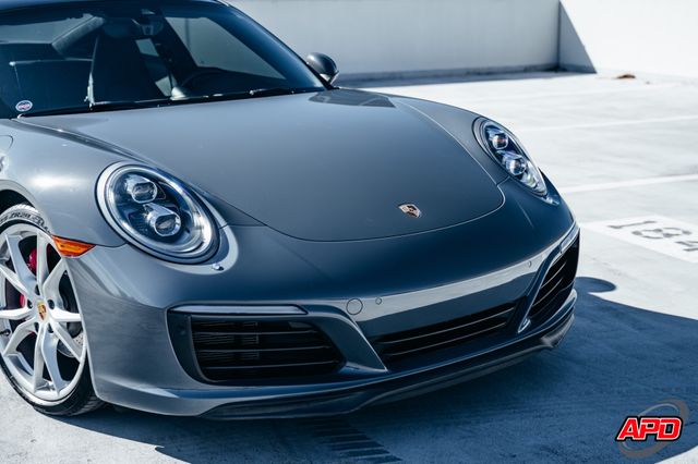 2017 Porsche 911 Carrera
