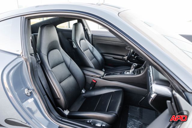 2017 Porsche 911 Carrera