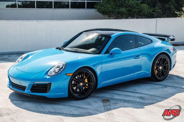 2017 Porsche 911 Carrera