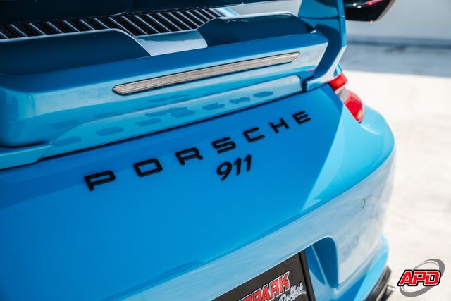 2017 Porsche 911 Carrera