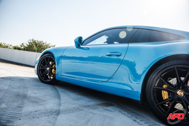 2017 Porsche 911 Carrera