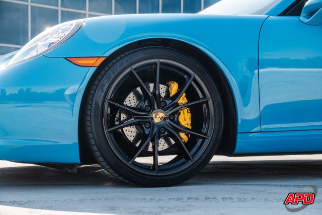 2017 Porsche 911 Carrera