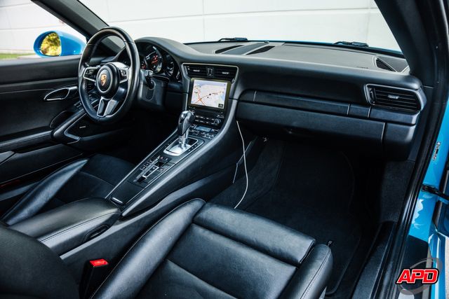 2017 Porsche 911 Carrera