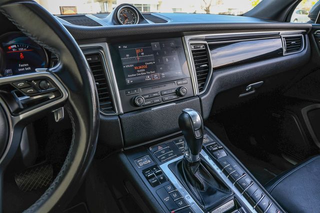 2017 Porsche Macan S