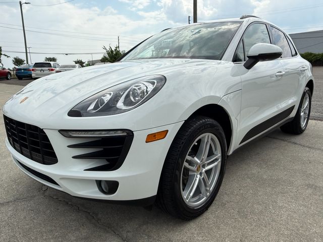 2017 Porsche Macan