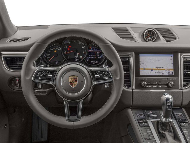 2017 Porsche Macan Sport
