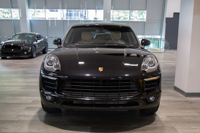 2017 Porsche Macan Sport