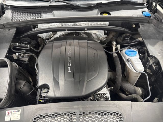 2017 Porsche MACAN  | Houston, TX | Texas Star Motors