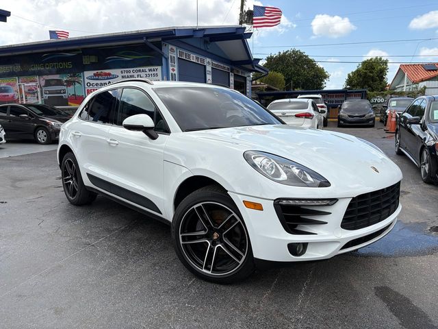2017 Porsche Macan Base