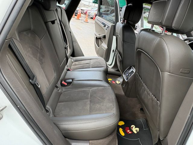 2017 Porsche Macan Base