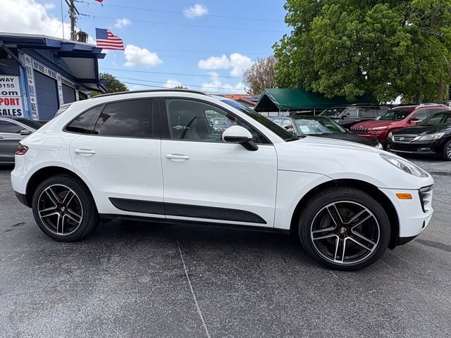2017 Porsche Macan Base