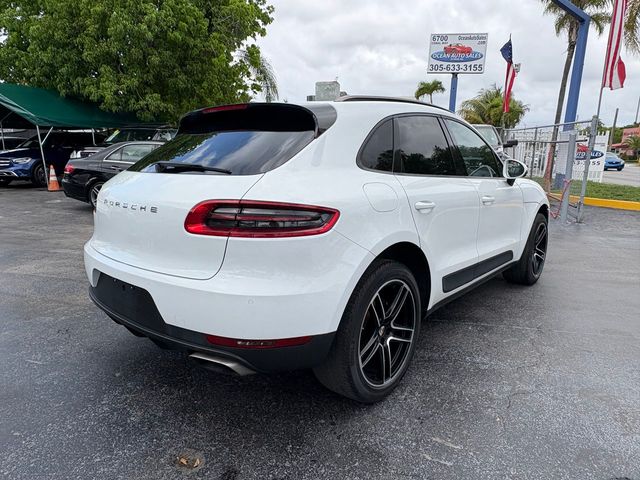 2017 Porsche Macan Base