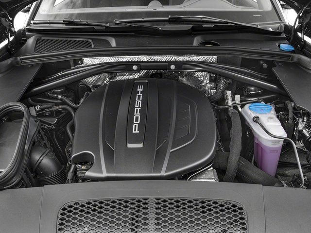 2017 Porsche Macan Premium Package Plus 21" Turbo wheels