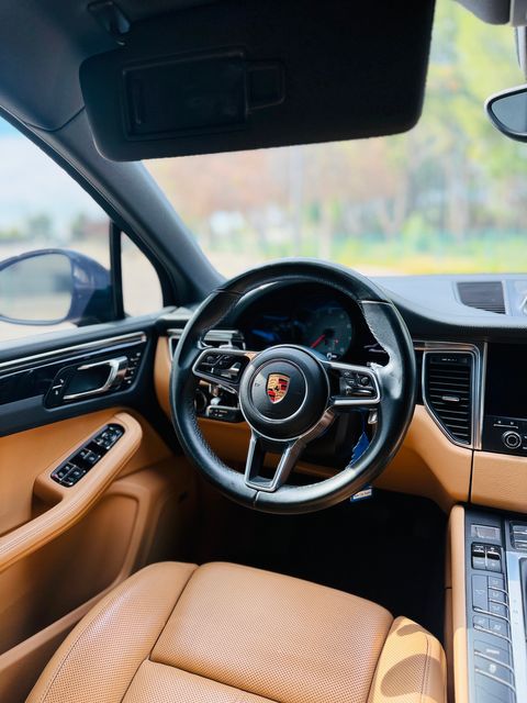 2017 Porsche Macan S