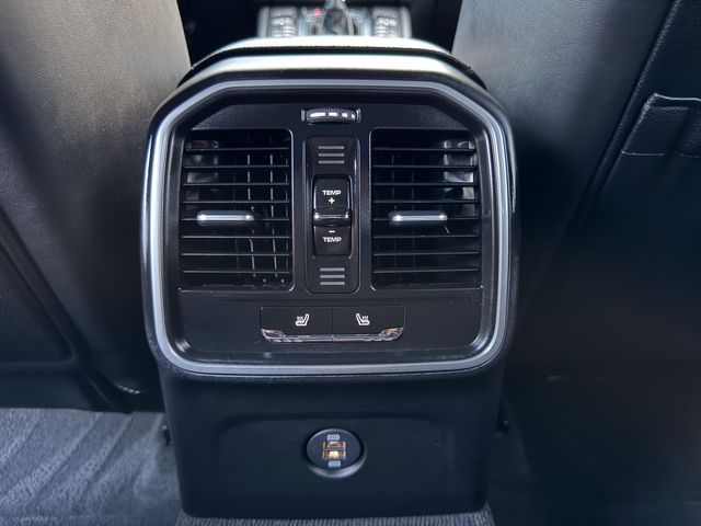 2017 Porsche Macan Base