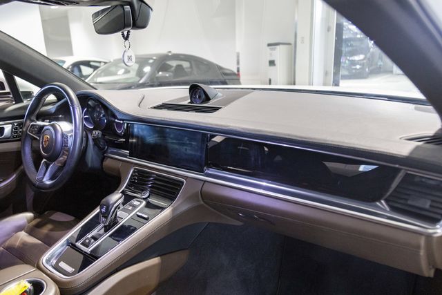 2017 Porsche Panamera 4S 20" Panamera Design Wheels