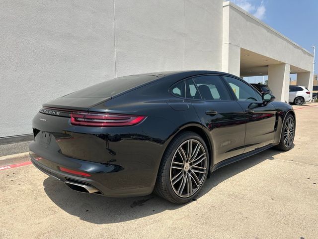 2017 Porsche Panamera 4 